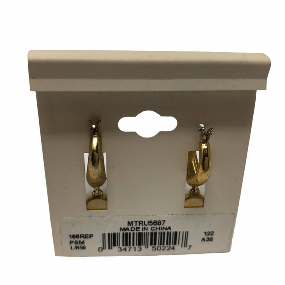 Trifari Womens Earrings Pearlessence Hoop Faux Pearl Goldtone Small Everyday NEW - Picture 2 of 4